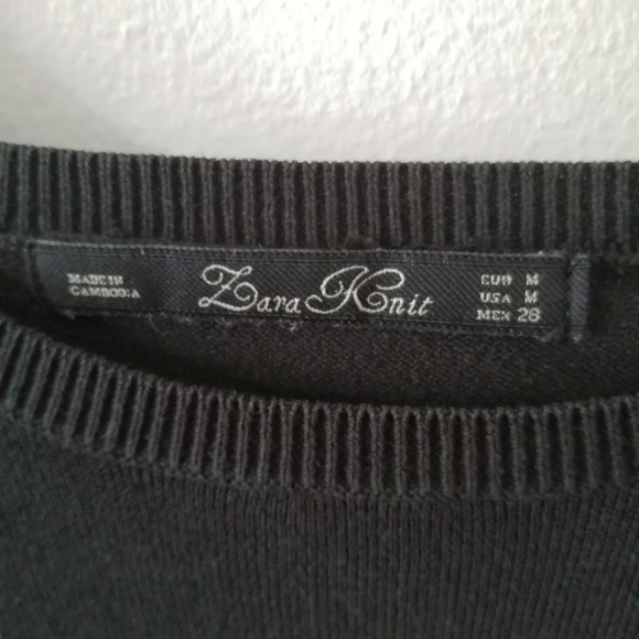 Black top - Picture 2 of 3